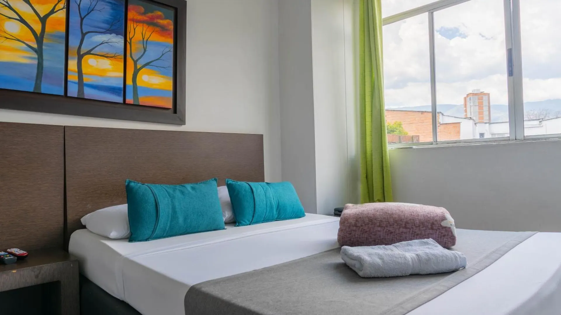 Hotel Casa White Medellín 3*,  Colombia